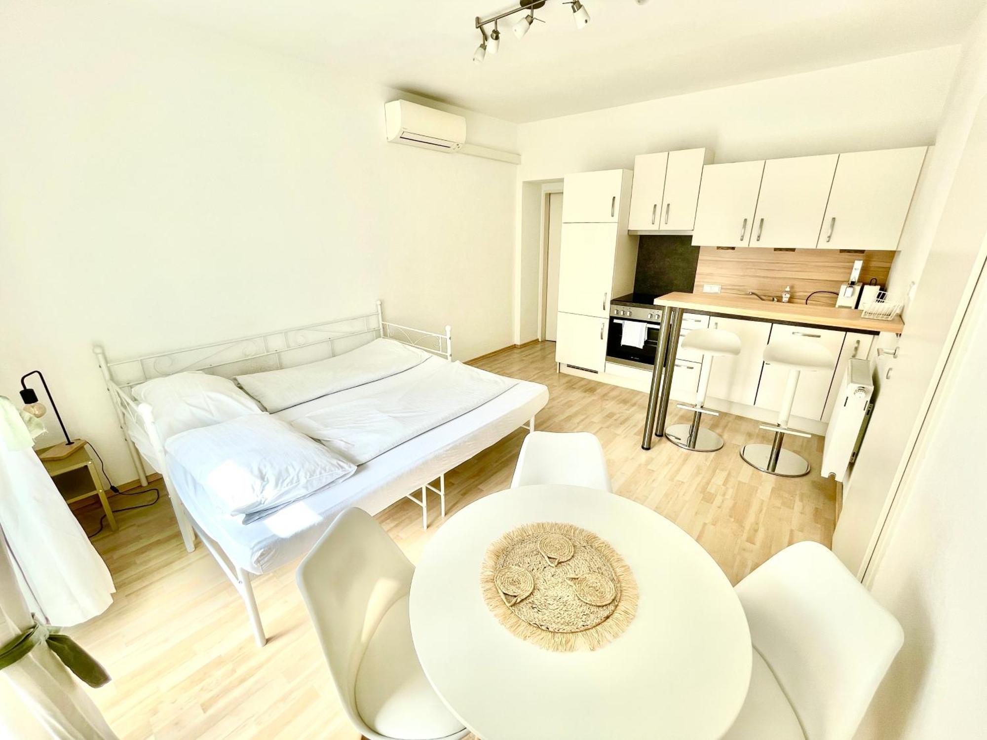 Contactless Self-Check-In - City Apartment Zum Wohlfuhlen Ans16 Graz Exterior foto